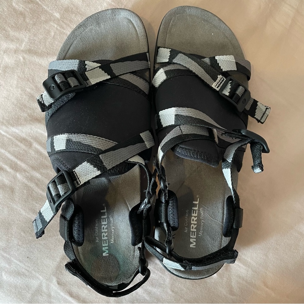 Women's Black and gray Merrell Performance Footware Sandals Size 8